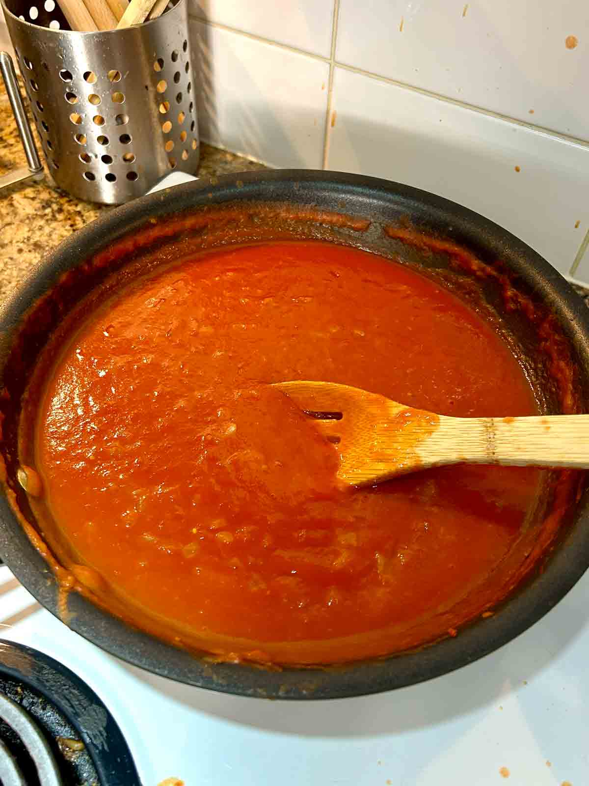 tomato sauce in pan after simmering.