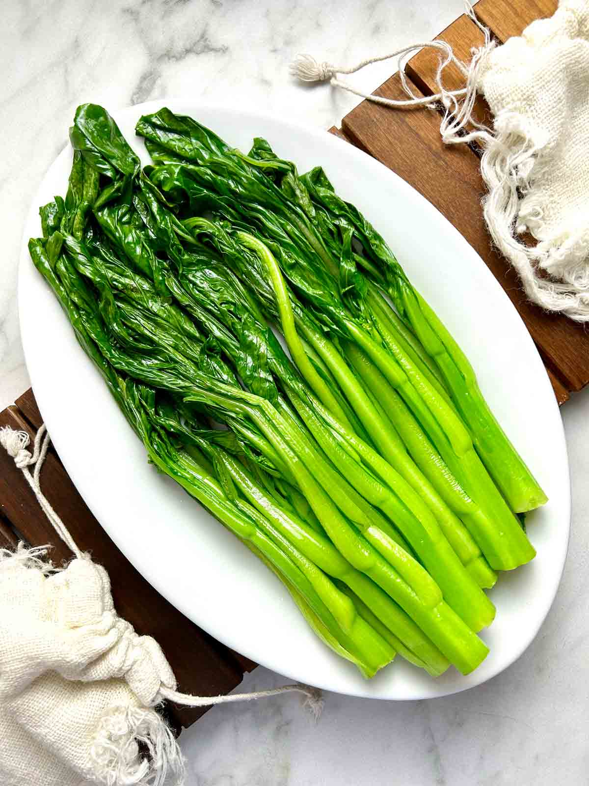 plate of boiled yu choy.