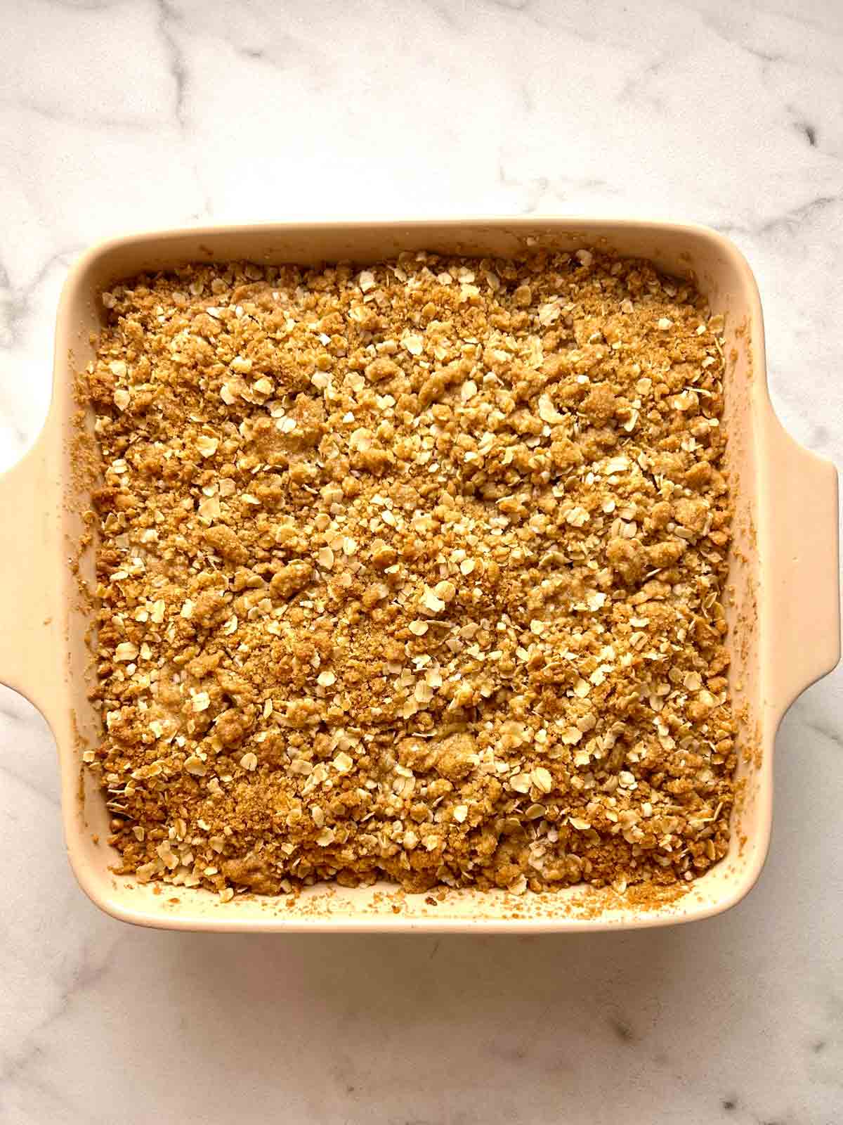 apple crisp after baking; streusel is golden brown.